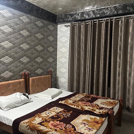 Sgh Guest House Mathura Extérieur photo