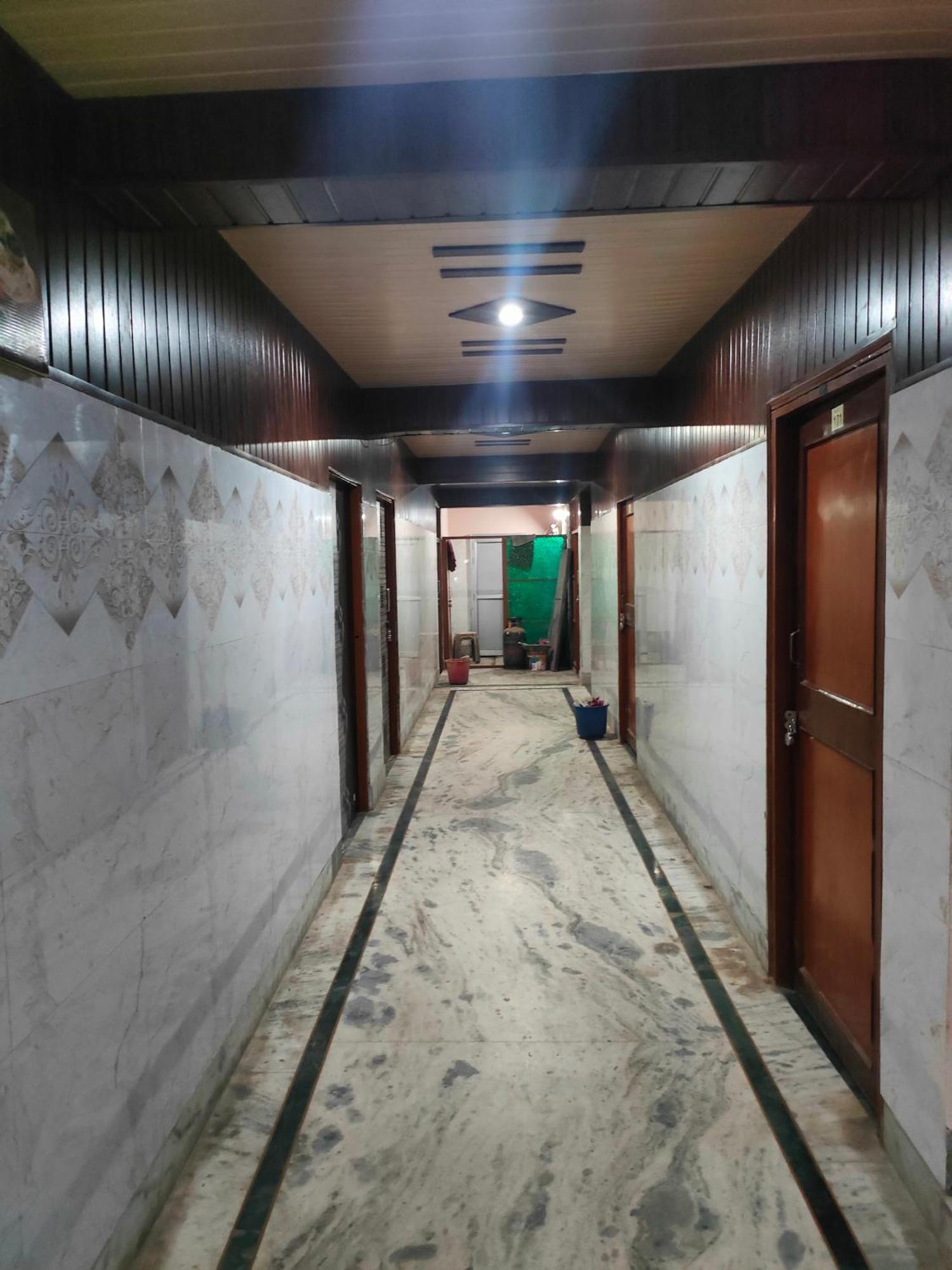 Sgh Guest House Mathura Extérieur photo