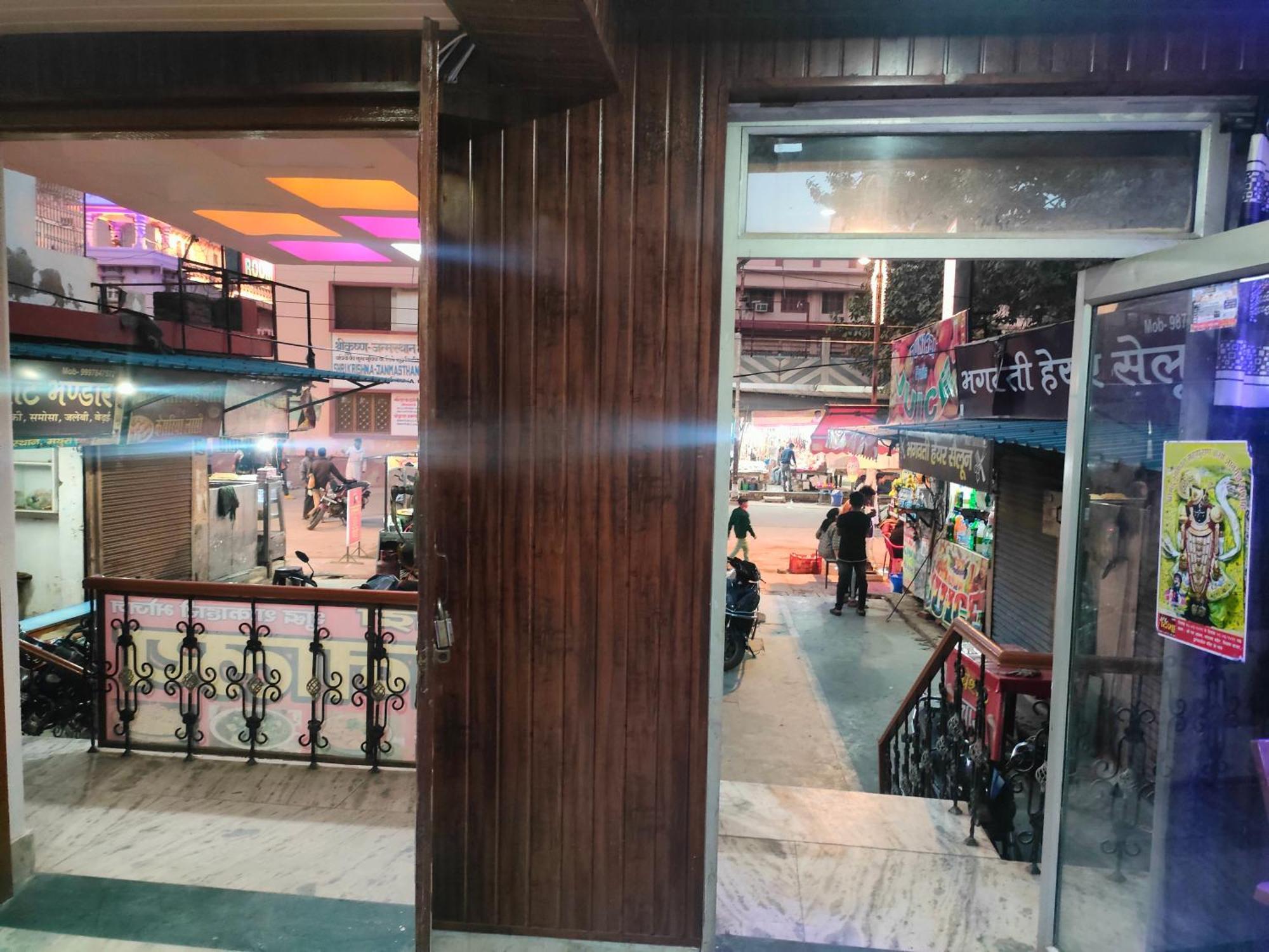 Sgh Guest House Mathura Extérieur photo