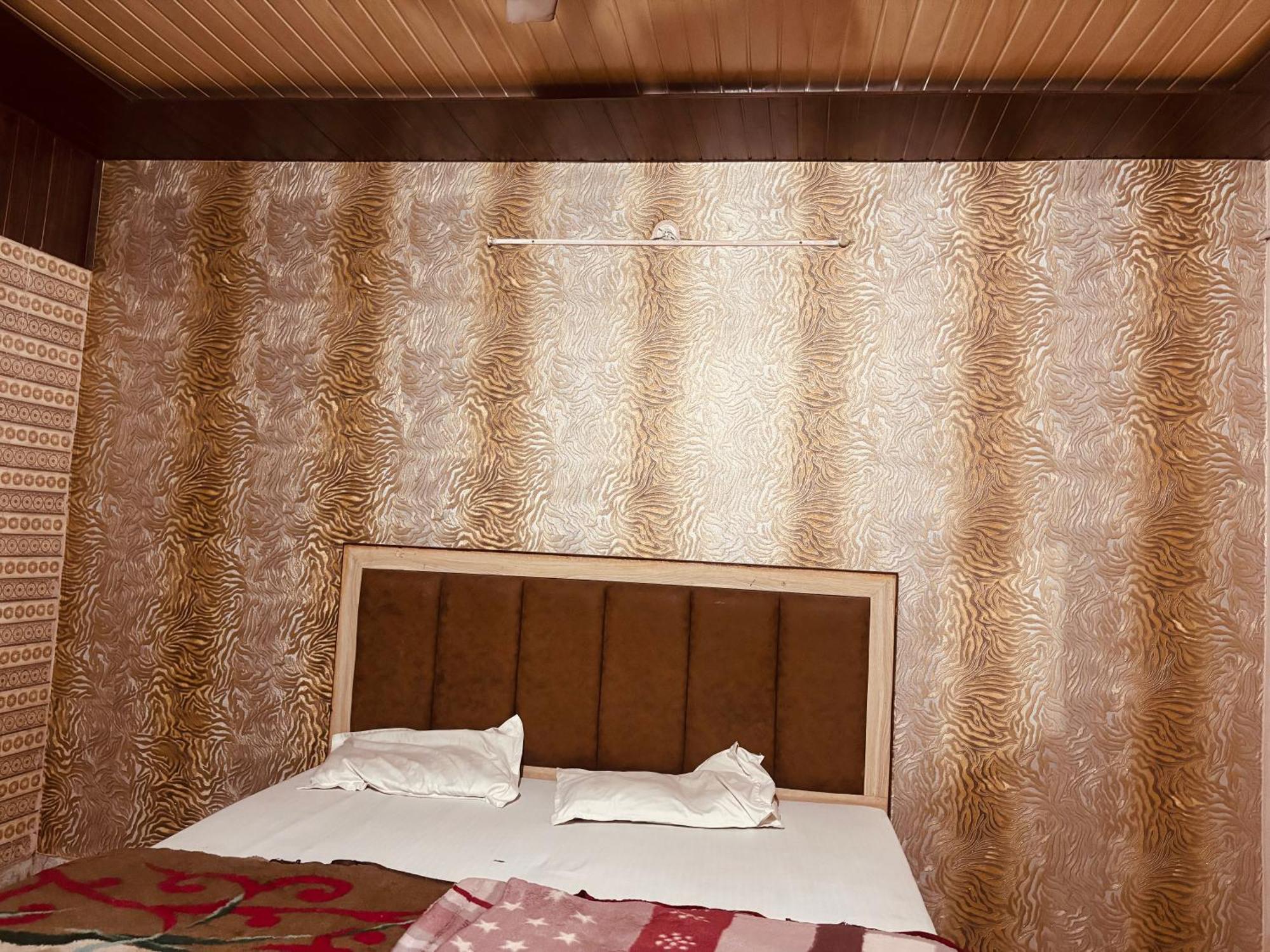 Sgh Guest House Mathura Extérieur photo