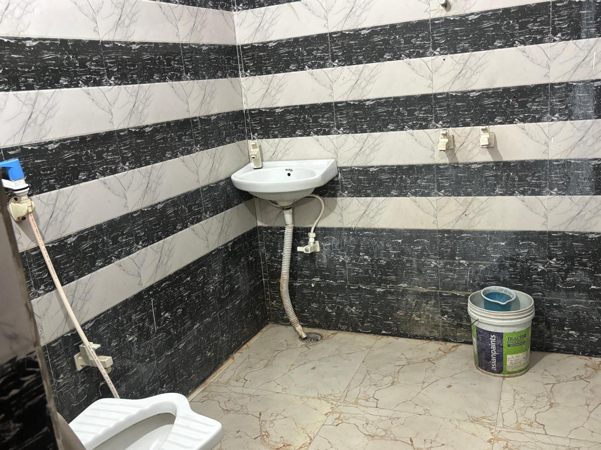 Sgh Guest House Mathura Extérieur photo