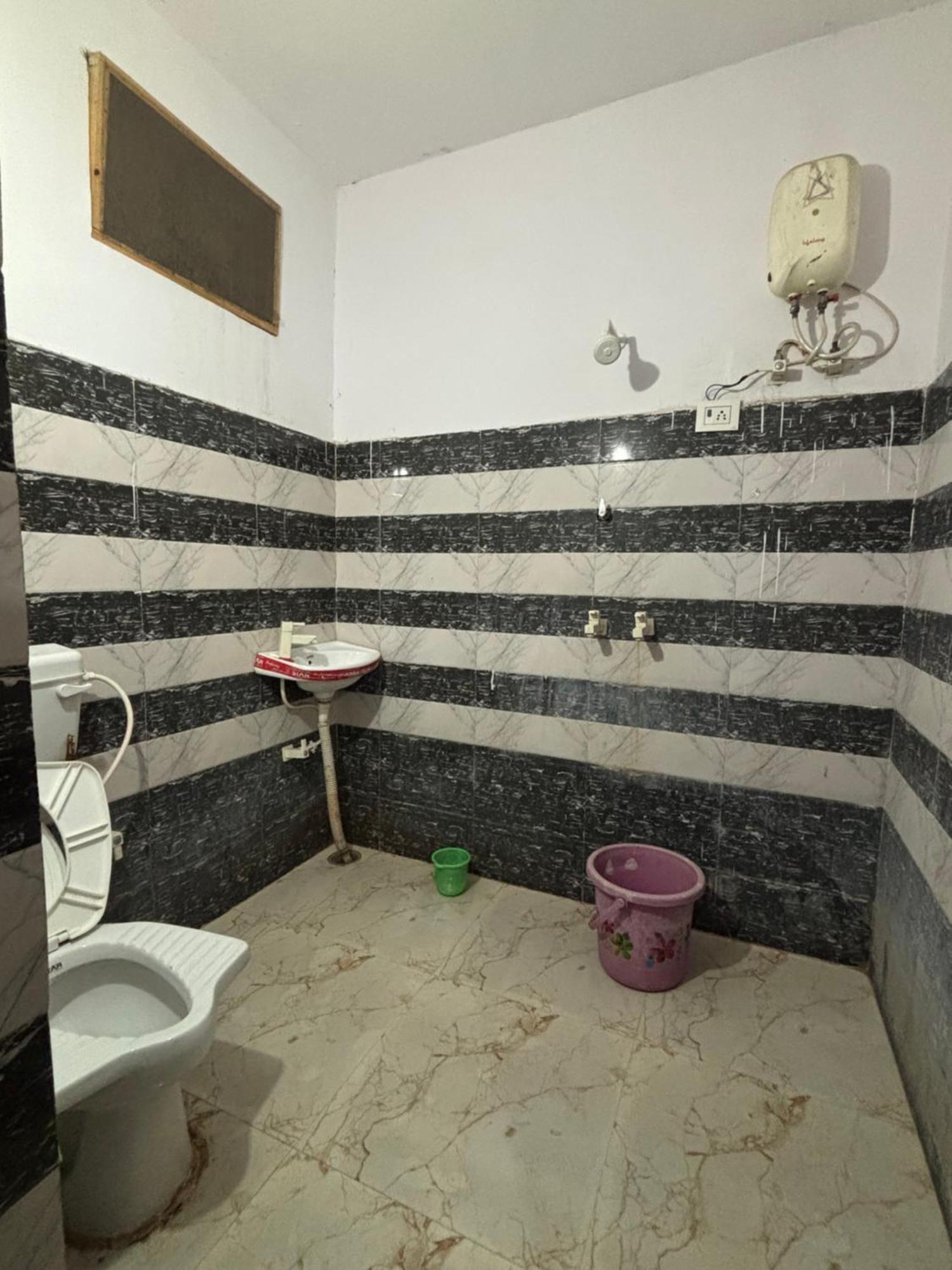 Sgh Guest House Mathura Extérieur photo