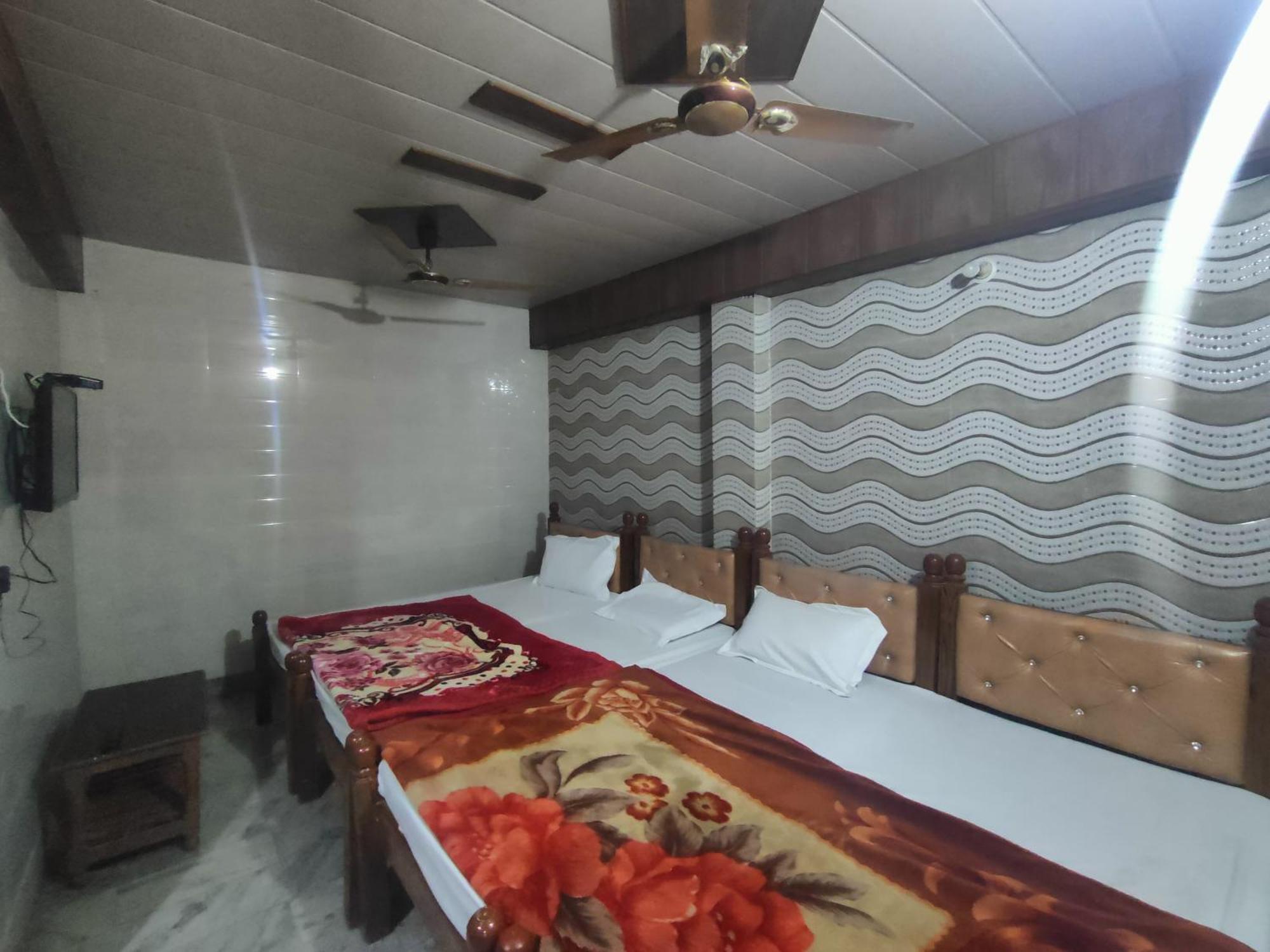 Sgh Guest House Mathura Extérieur photo